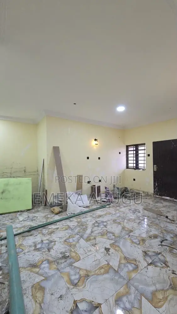 2bdrm Block of Flats in Alalubosa for rent in Alalubosa