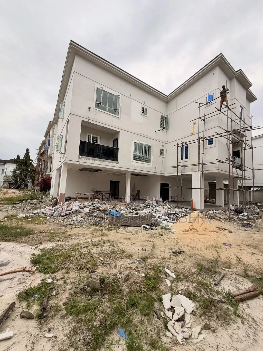 Furnished 5bdrm Duplex in Old Gra Port for sale in Old GRA