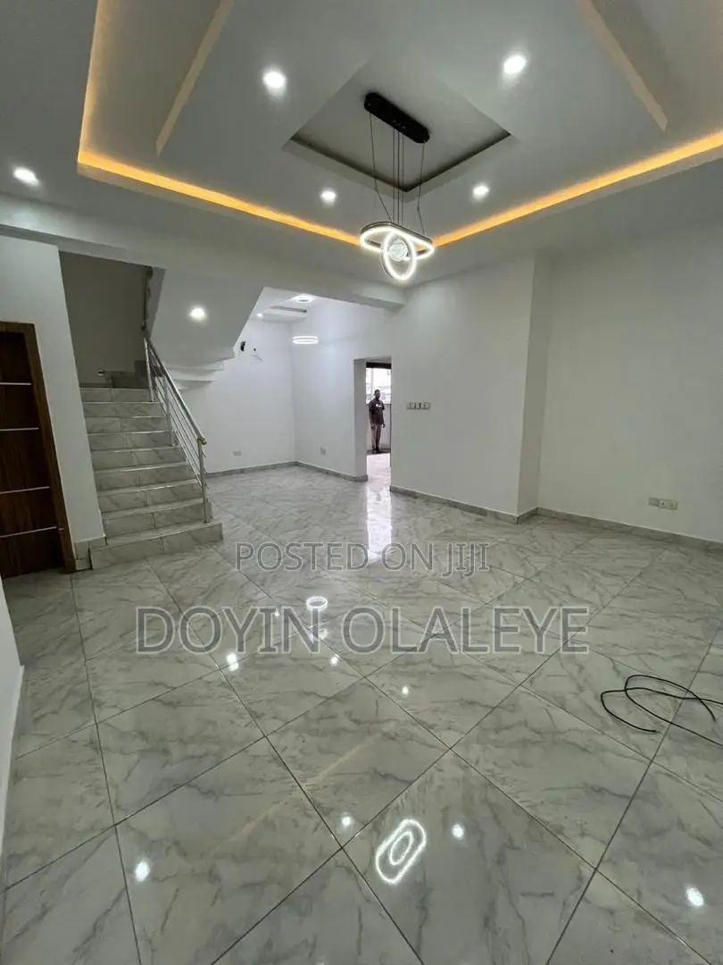4bdrm Duplex in Ado / Ajah for sale in Ado / Ajah