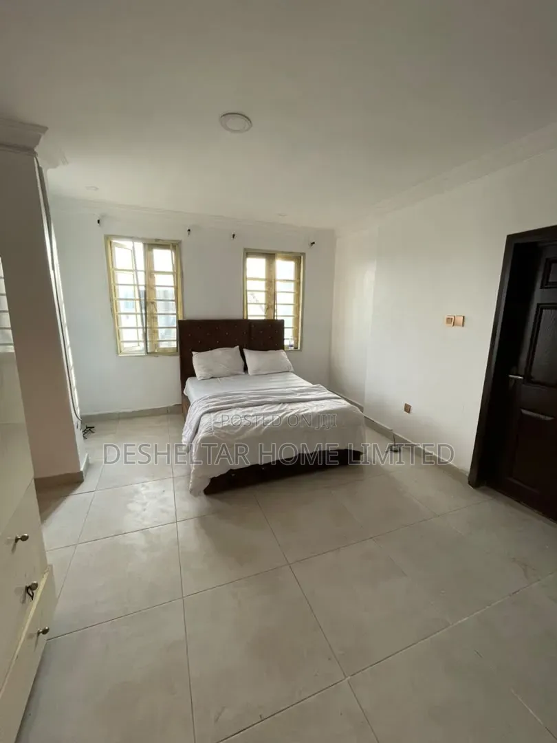3bdrm Shared Apartment in Southern View Estate, Chevron for rent in Chevron