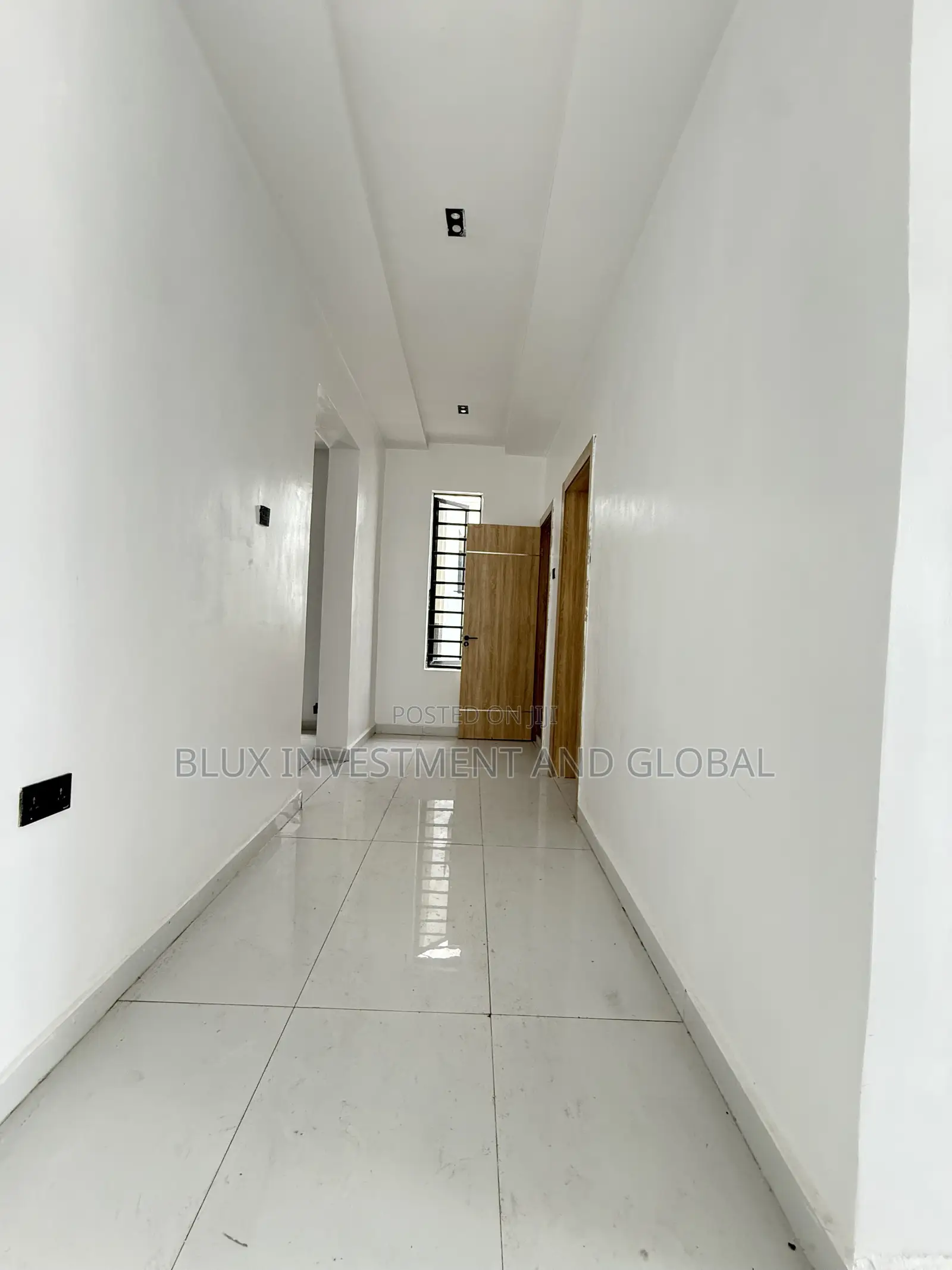 4bdrm Duplex in Ogombo for sale in Ogombo