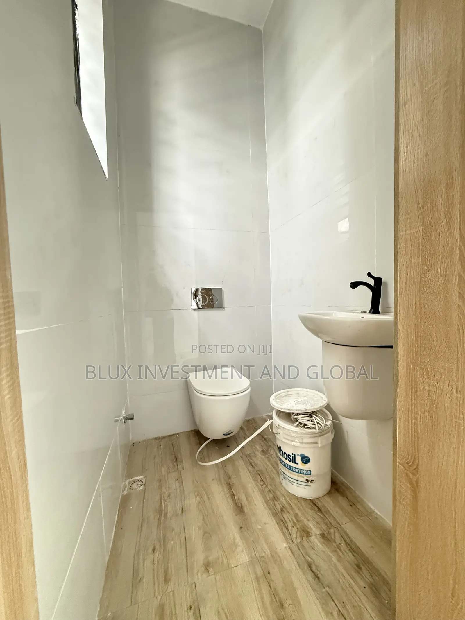 4bdrm Duplex in Ogombo for sale in Ogombo