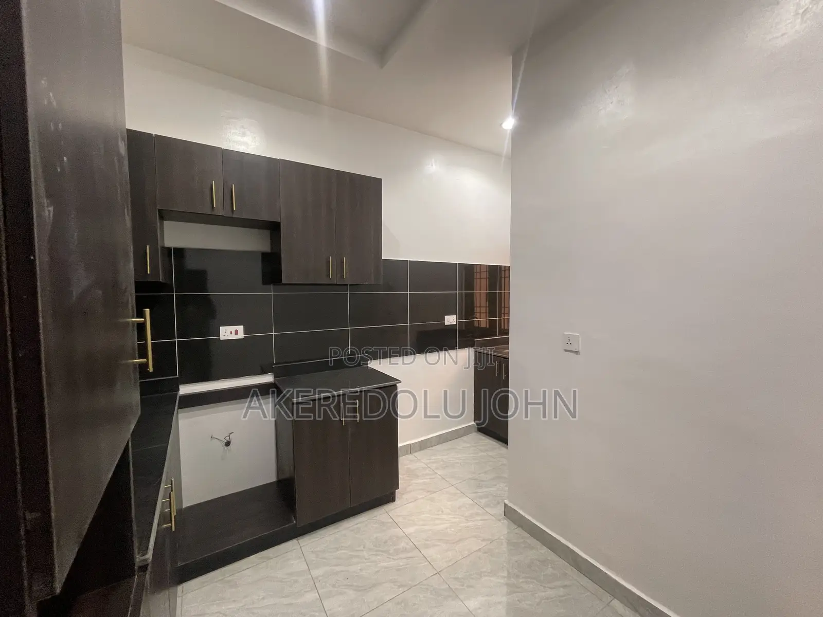 3bdrm Townhouse/Terrace in Idu for sale in Idu