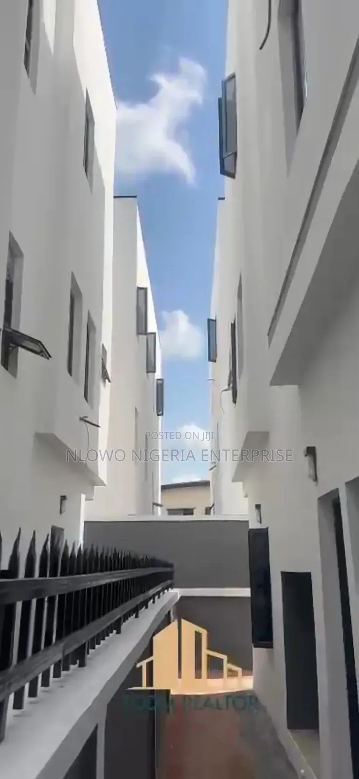4bdrm Duplex in Adeniji Jones for sale in Adeniyi Jones