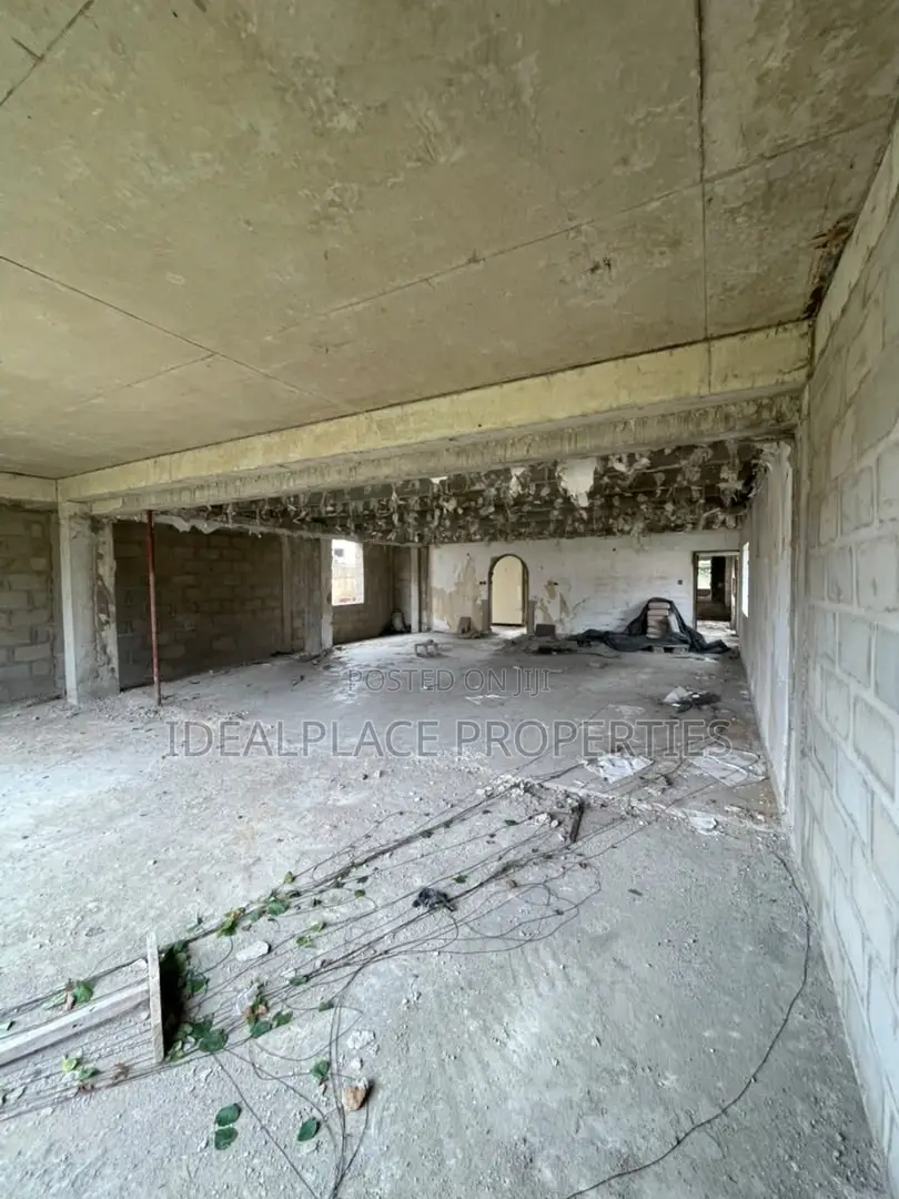 4bdrm Duplex in VGC / Ajah for sale in VGC / Ajah