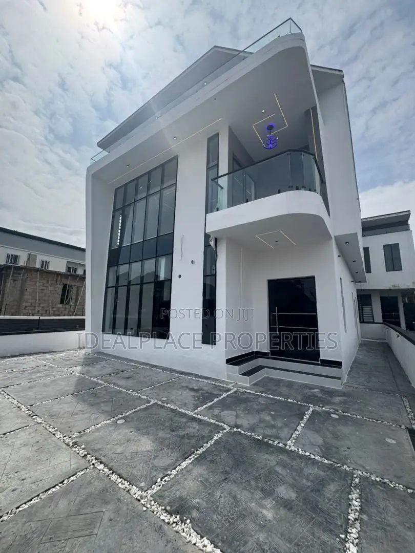4bdrm Duplex in Sangotedo for sale in Sangotedo