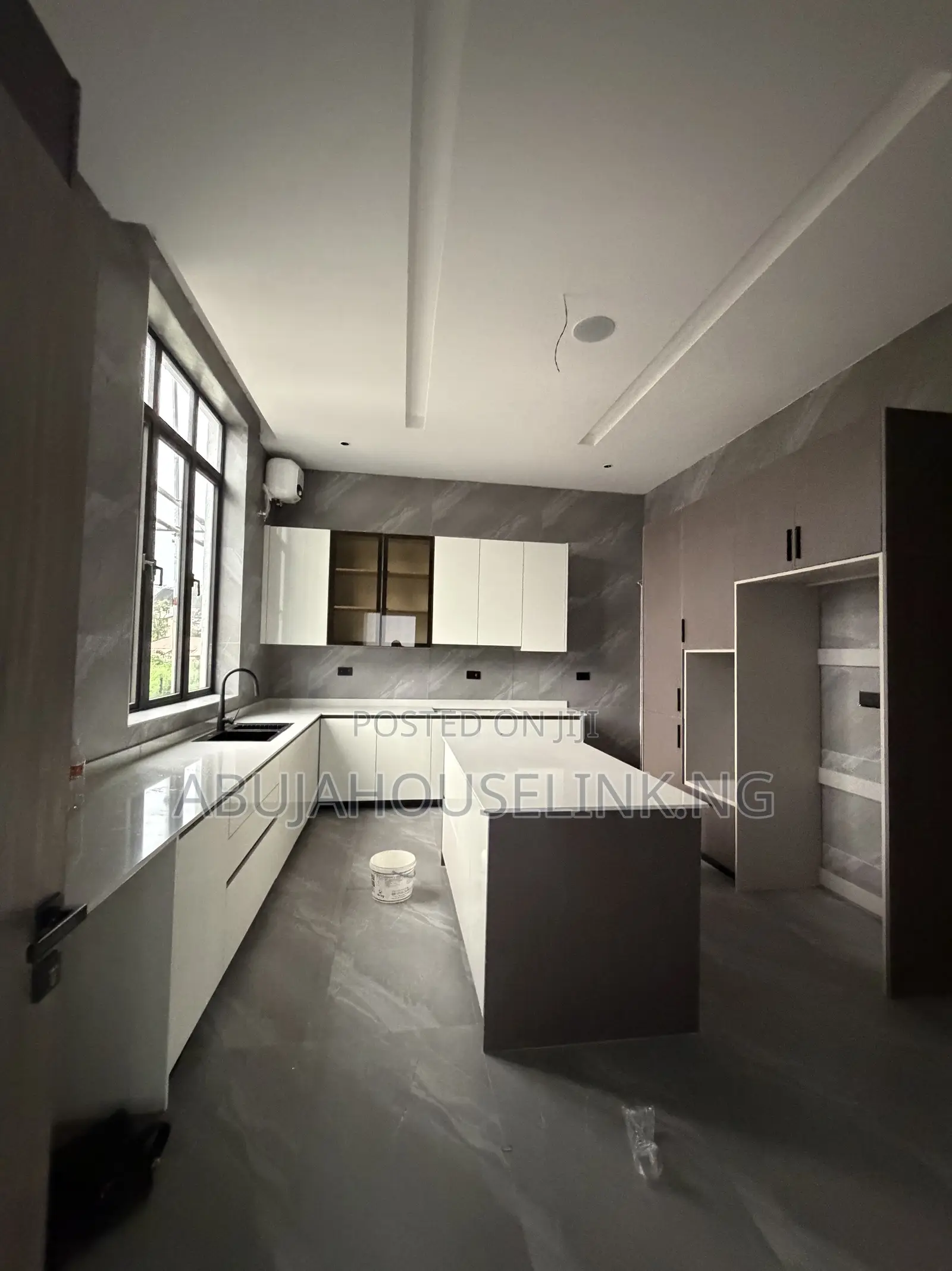 6bdrm Duplex in Asokoro Main Abuja for sale in Asokoro