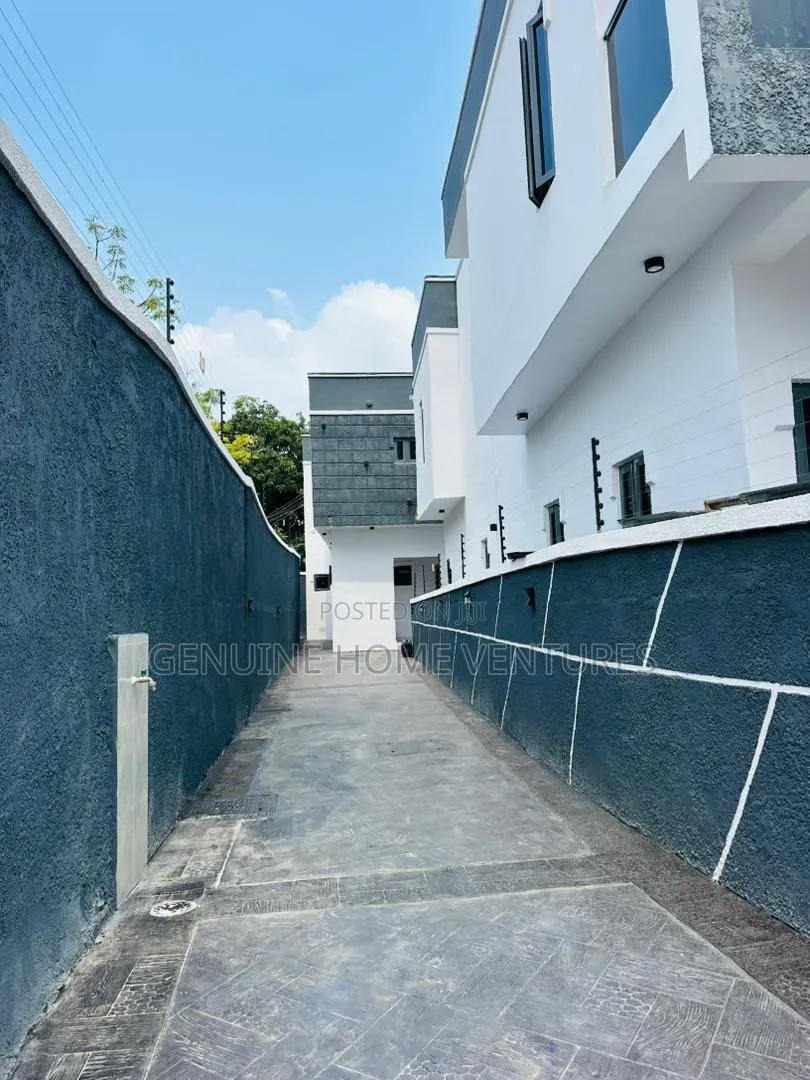 4bdrm Duplex in Berger for sale in Berger
