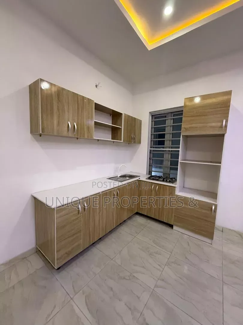 Studio Apartment in Oral Extension, Chevron for rent in Chevron