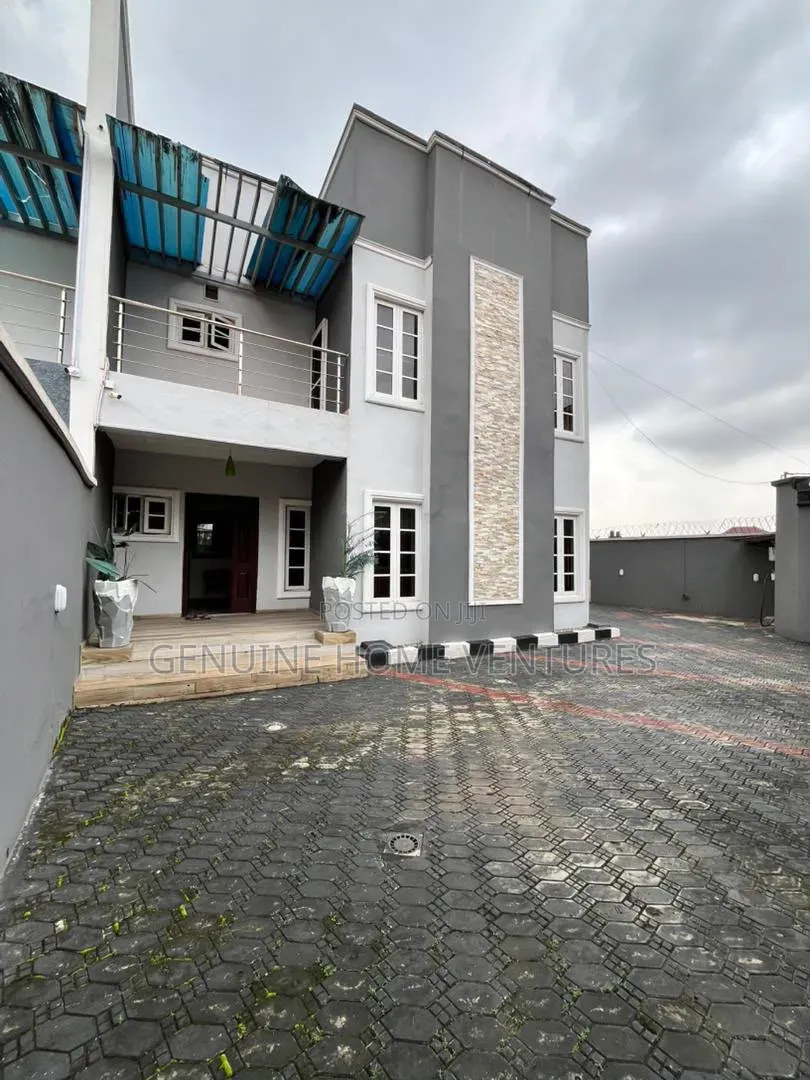 4bdrm Duplex in Mende for sale in Mende
