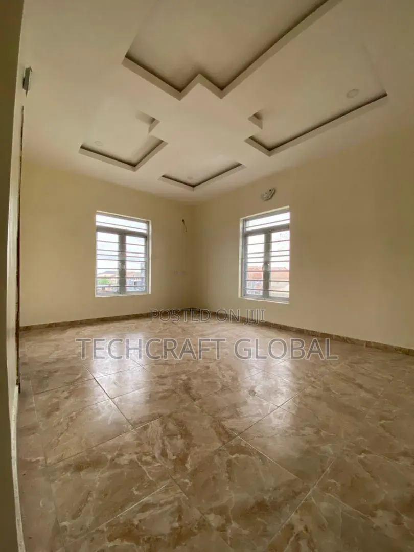 3bdrm Block of Flats in United Estate, Sangotedo for rent in Sangotedo