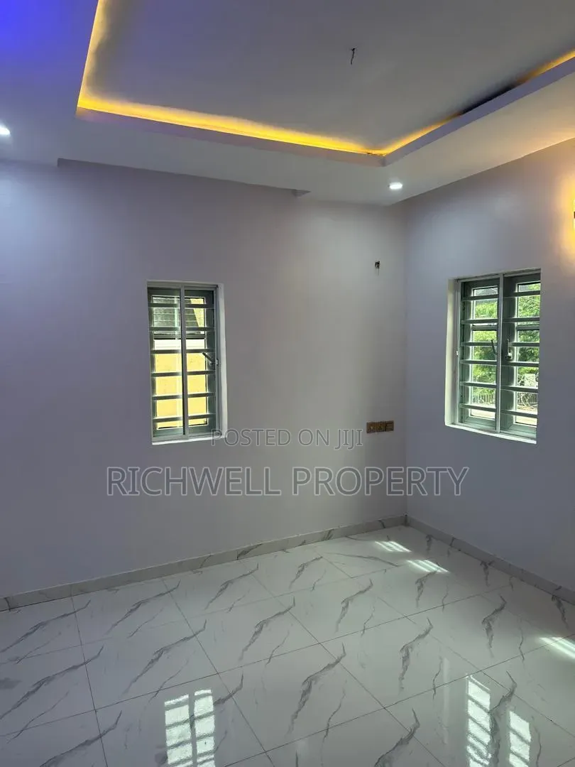 3bdrm Bungalow in Alaaka, Elebu Area, Akala Express for sale in Akala Express