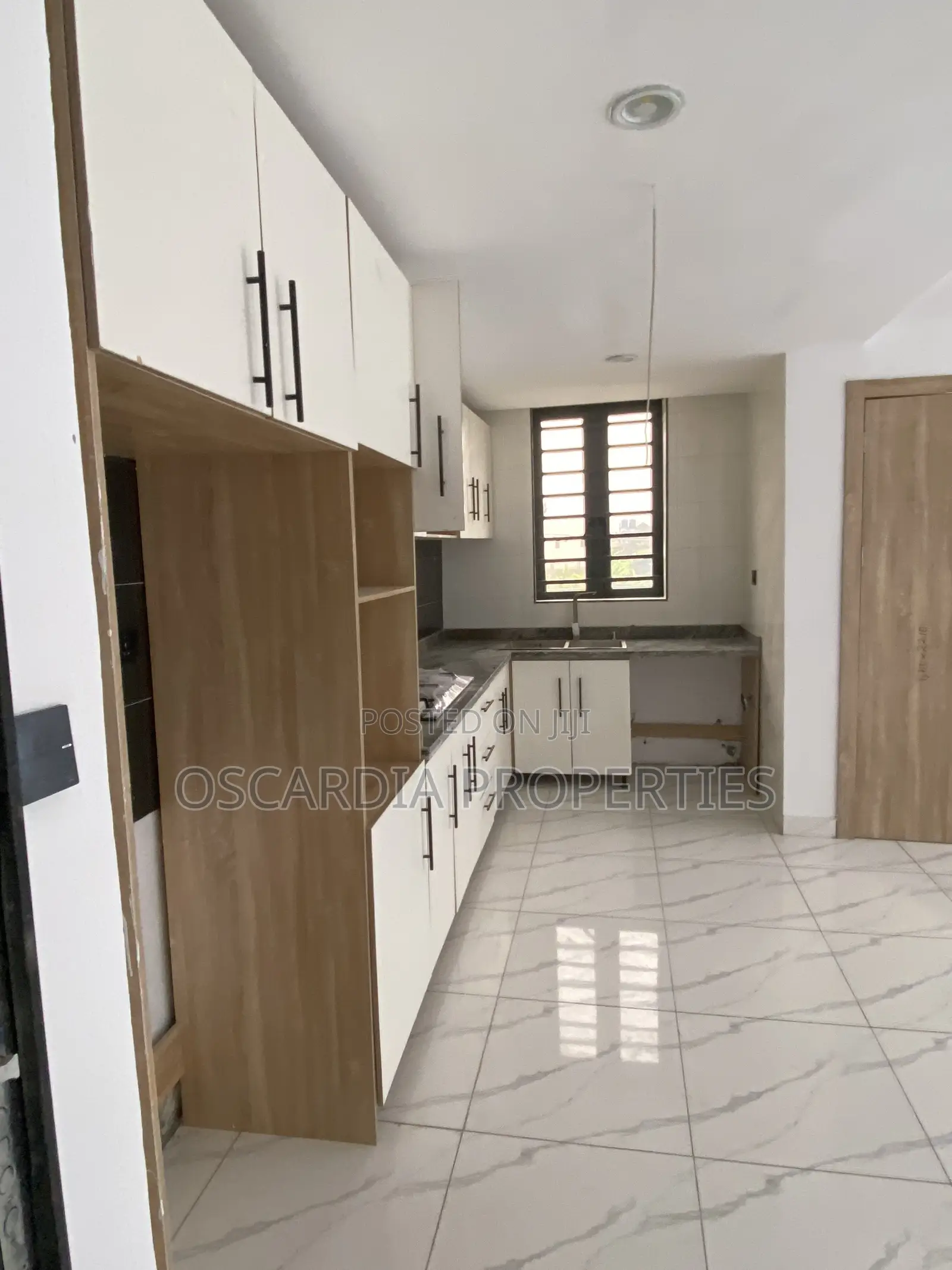 2bdrm Apartment in Lekki Scheme 2, Ogombo for sale in Ogombo