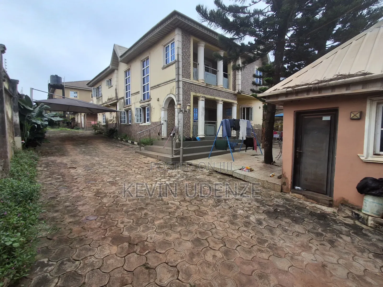 5bdrm Duplex in Erunwe for sale in Erunwe