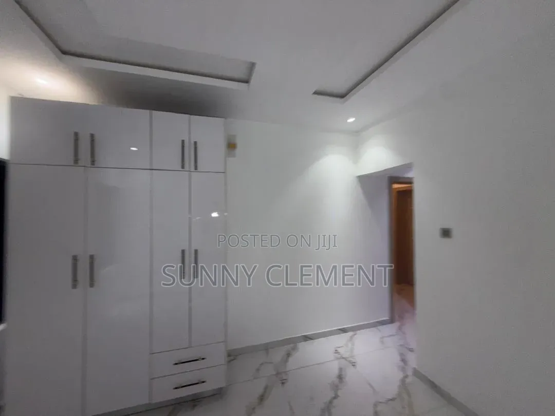 3bdrm Apartment in Ogba Ikeja Lagos for sale in Ikeja