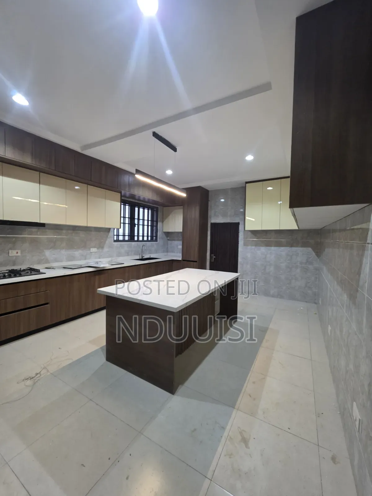 5bdrm Duplex in Wuye for sale in Wuye