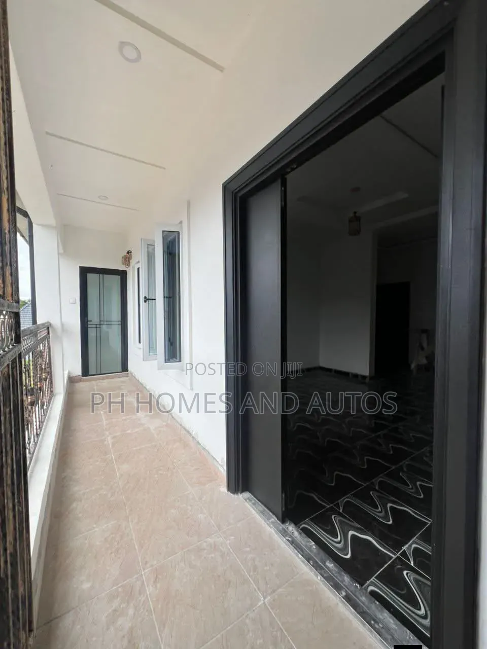 2bdrm Apartment in Peter Odili Road, Port-Harcourt for rent in Port-Harcourt