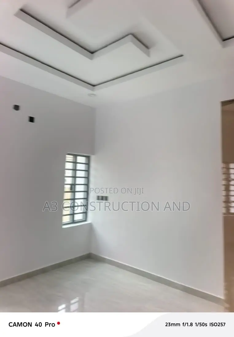2bdrm Block of Flats in Kolapo Ishola Gra, for rent in Akobo