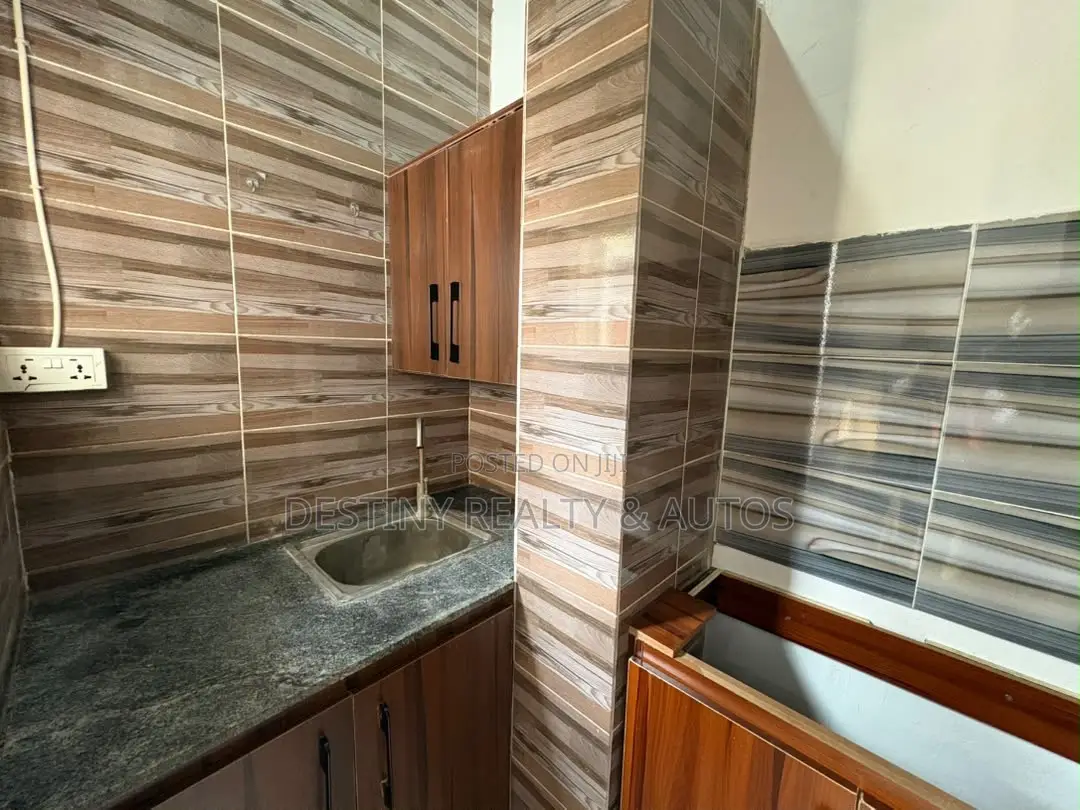 Furnished Studio Apartment in Area 1 for rent in Area 1