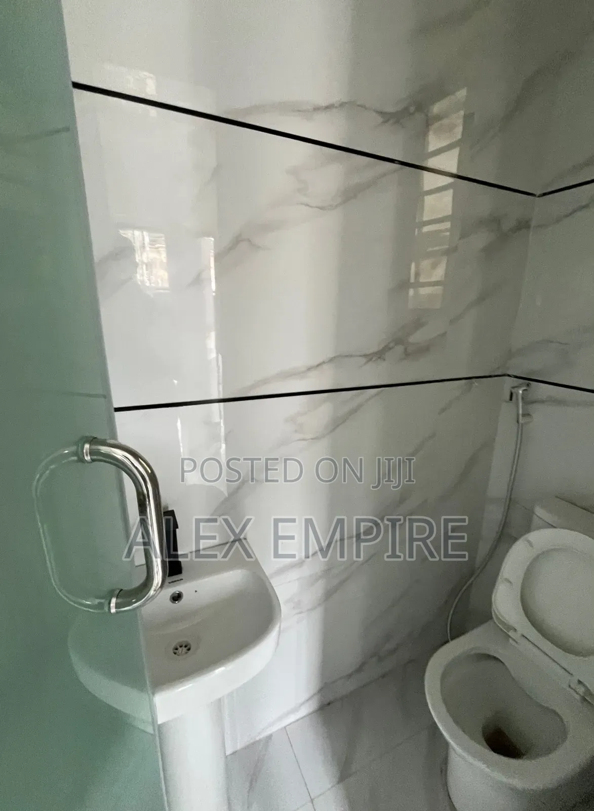 5bdrm Duplex in Ago Palace for sale in Ago Palace