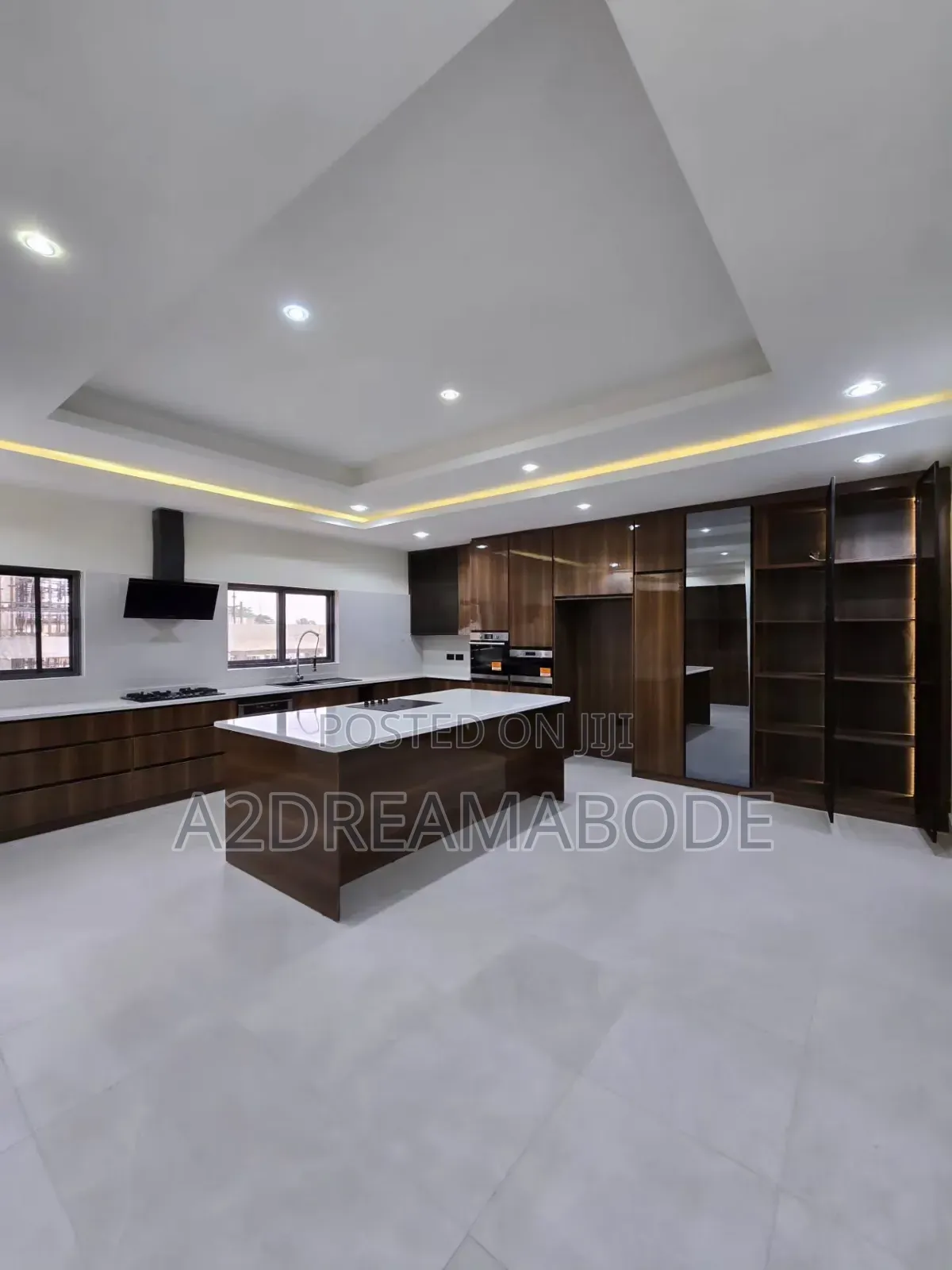 5bdrm Duplex in Ikoyi for sale in Old Ikoyi