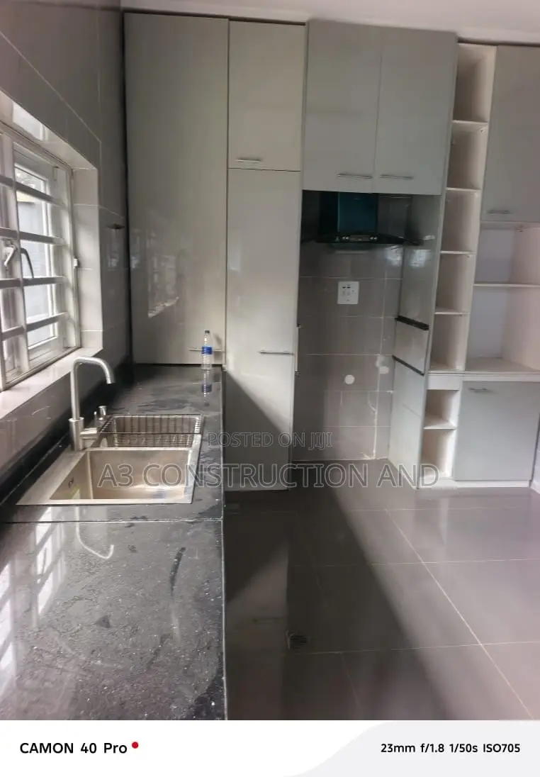 5bdrm Duplex in Palms Groove Court,, Iyanganku for rent in Iyanganku