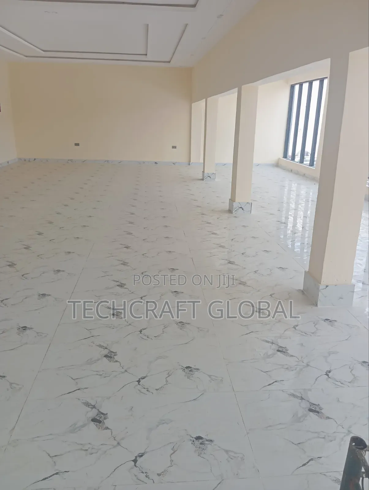 Massive Shop With 3 Toilets 2 Offices Ensuit Directly Facing Express in Olokonla
