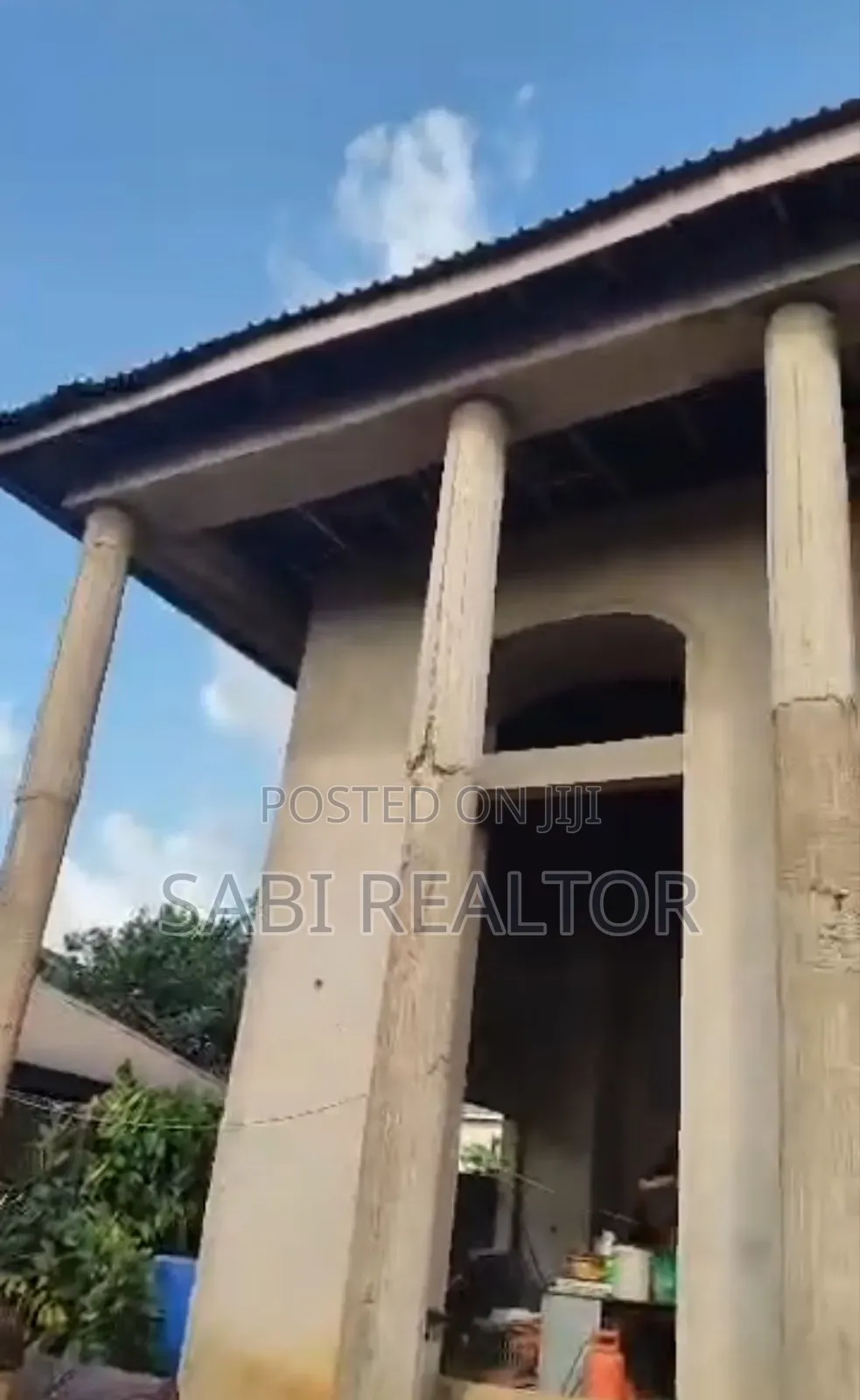 5bdrm Duplex in Abesan for sale in Abesan