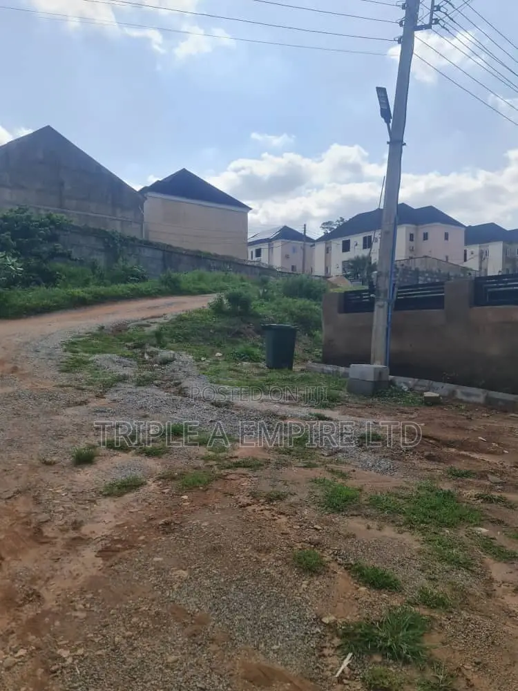 2bdrm Townhouse/Terrace in Karmo, Idu Industrial for sale in Idu Industrial