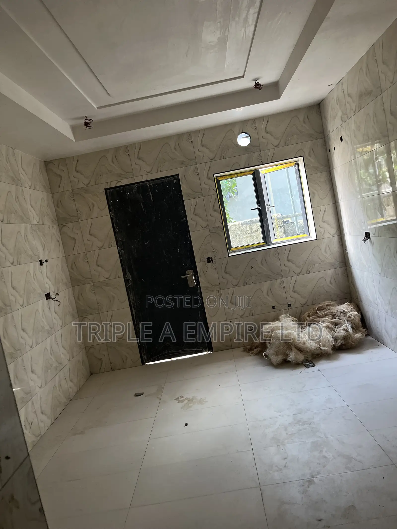 2bdrm Townhouse/Terrace in Karmo, Idu Industrial for sale in Idu Industrial