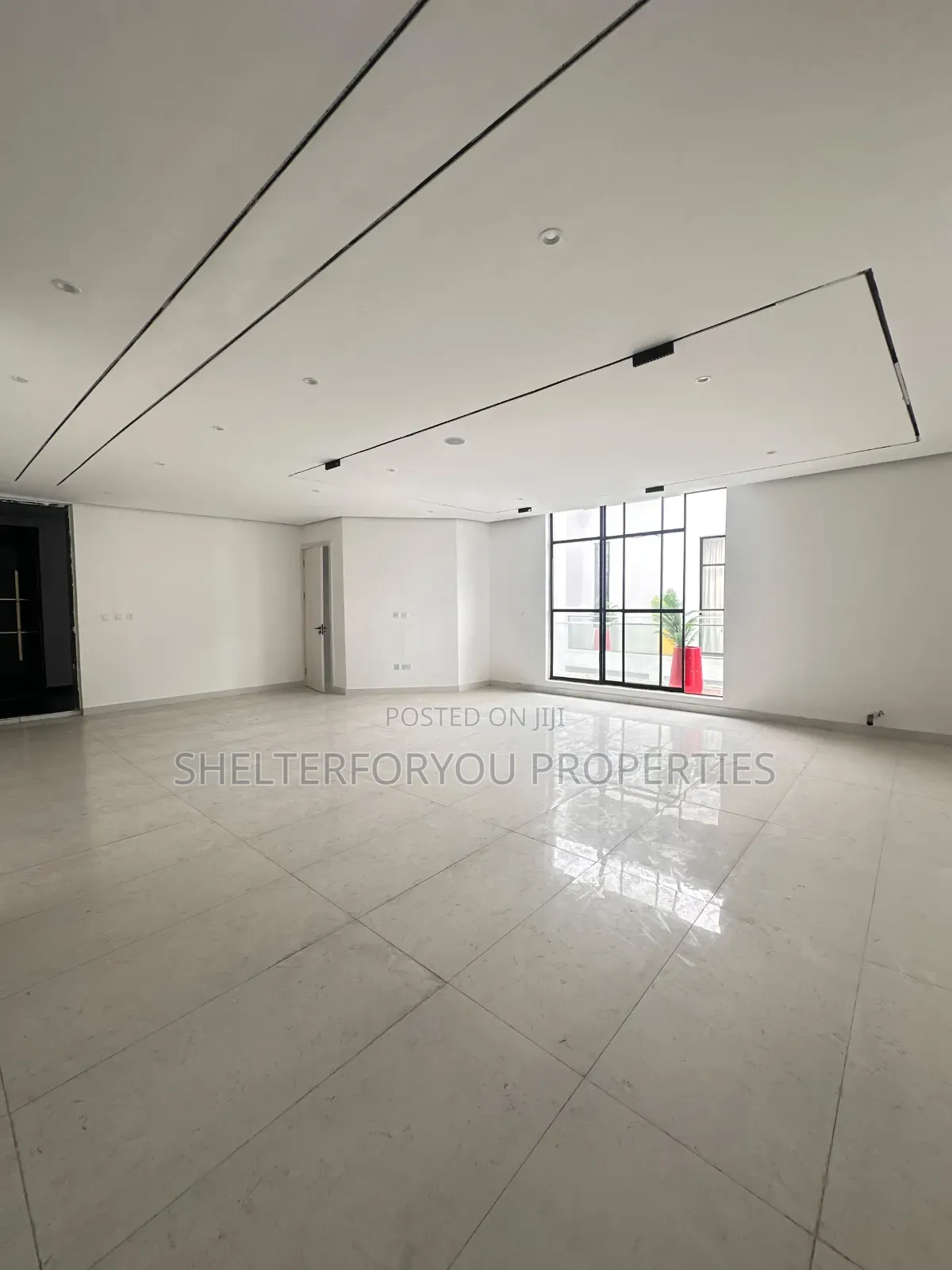 4bdrm Penthouse in Ikate for sale in Ikate