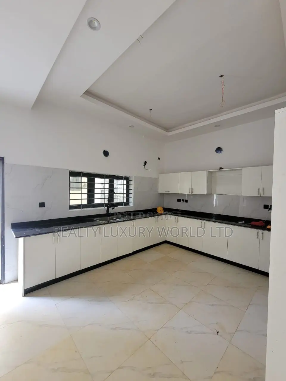 5bdrm Duplex in Katampe Extension for sale in Katampe Extension