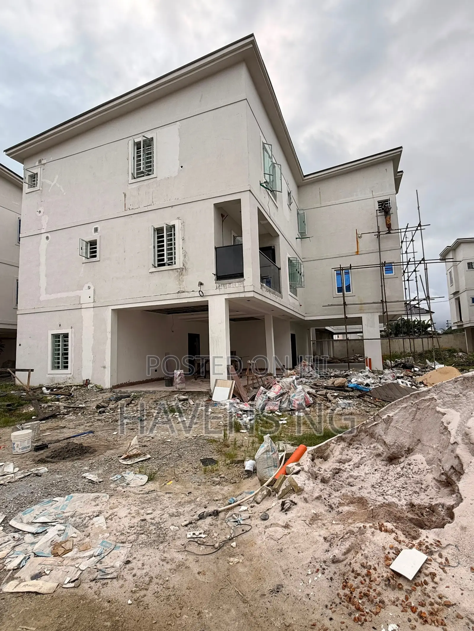 5bdrm Duplex in Old GRA for sale in Old GRA