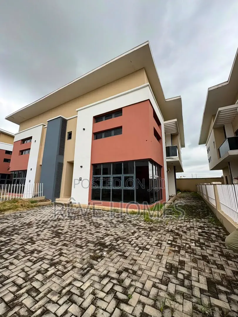 Furnished 4bdrm Duplex in Ogudu GRA for sale in Ogudu GRA