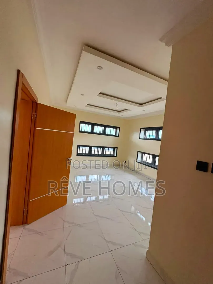 Furnished 4bdrm Duplex in Ogudu GRA for sale in Ogudu GRA
