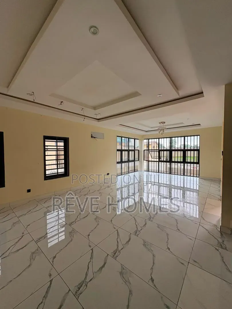 Furnished 4bdrm Duplex in Ogudu GRA for sale in Ogudu GRA