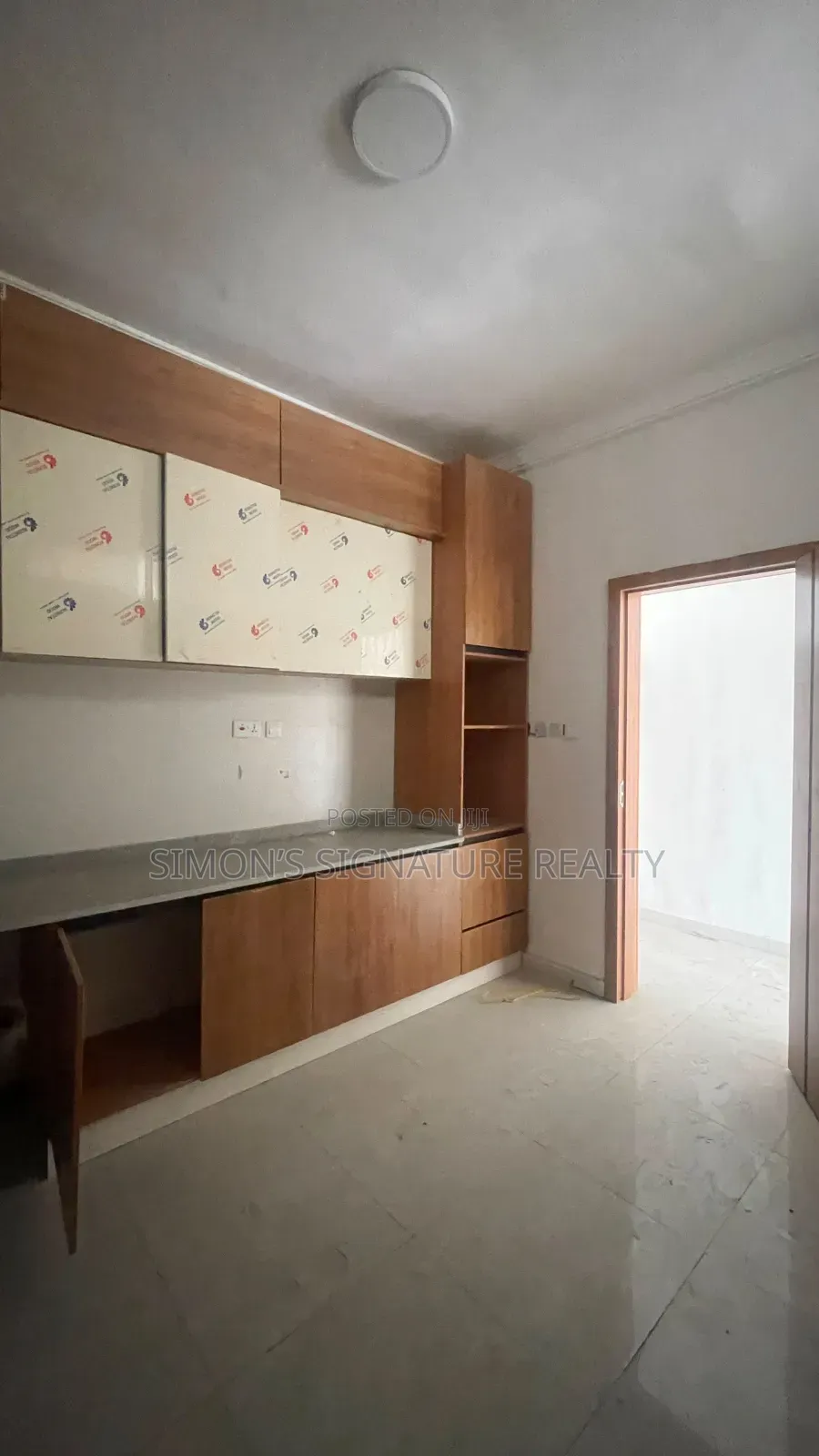 3bdrm Apartment in Osapa london for sale in Osapa london