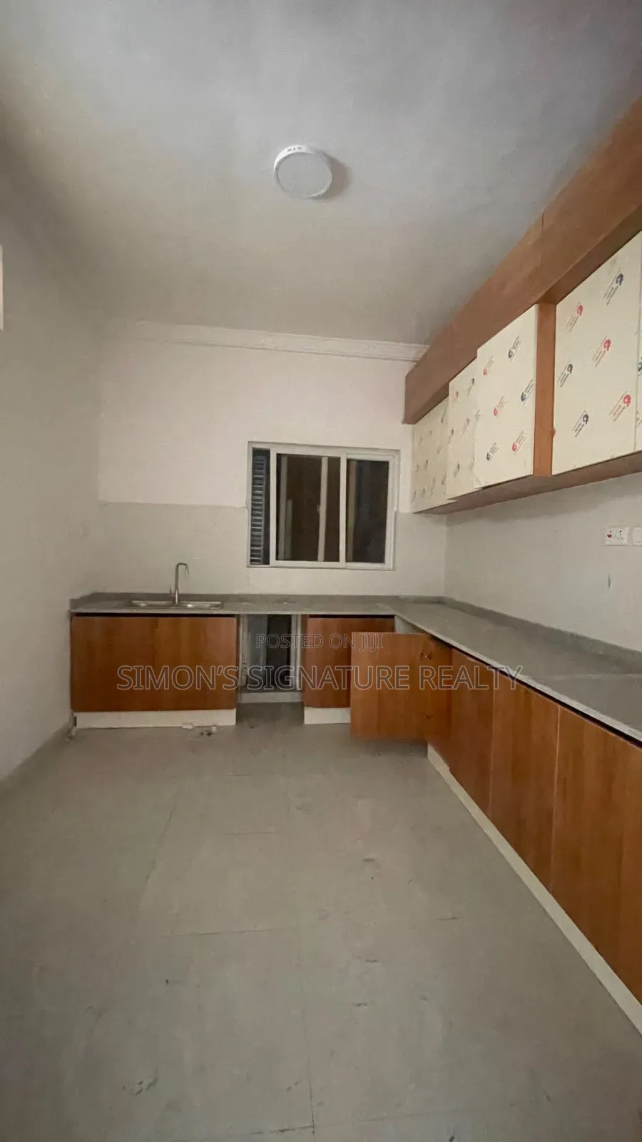 3bdrm Apartment in Osapa london for sale in Osapa london