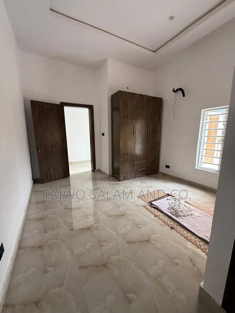 4bdrm Duplex in Agodi for sale in Agodi