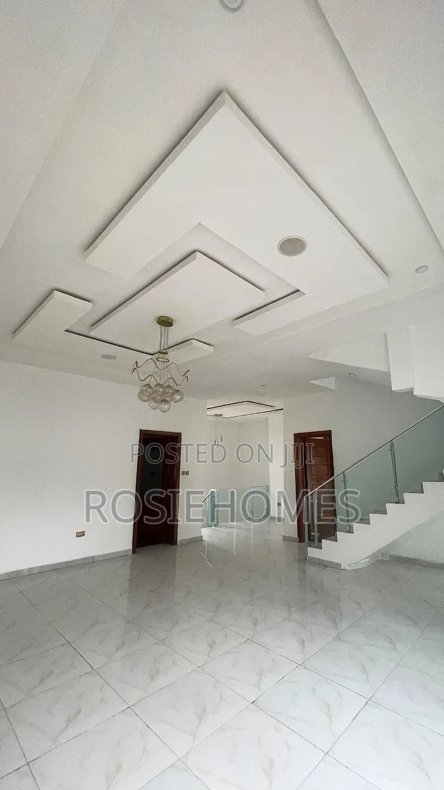 4bdrm Duplex in Agungi for rent in Agungi