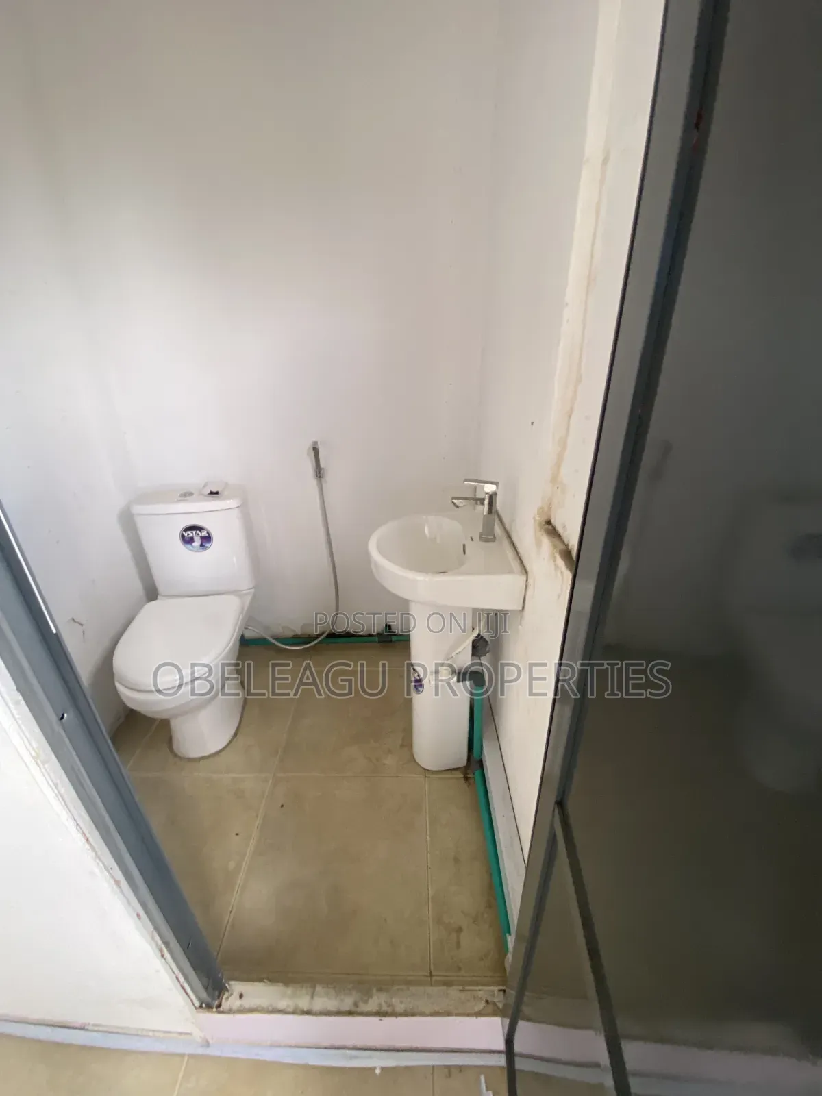 Office Space in Amuwo for Rent in Apple Junction