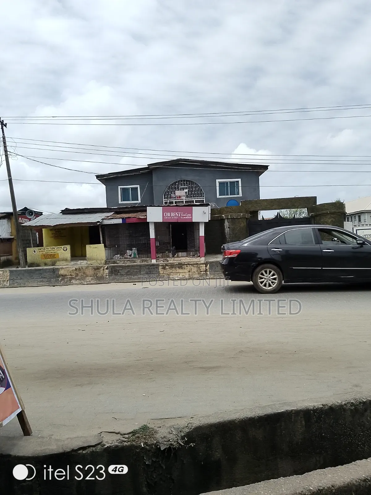 Furnished 4bdrm Duplex in Okokomaiko for sale in Okokomaiko