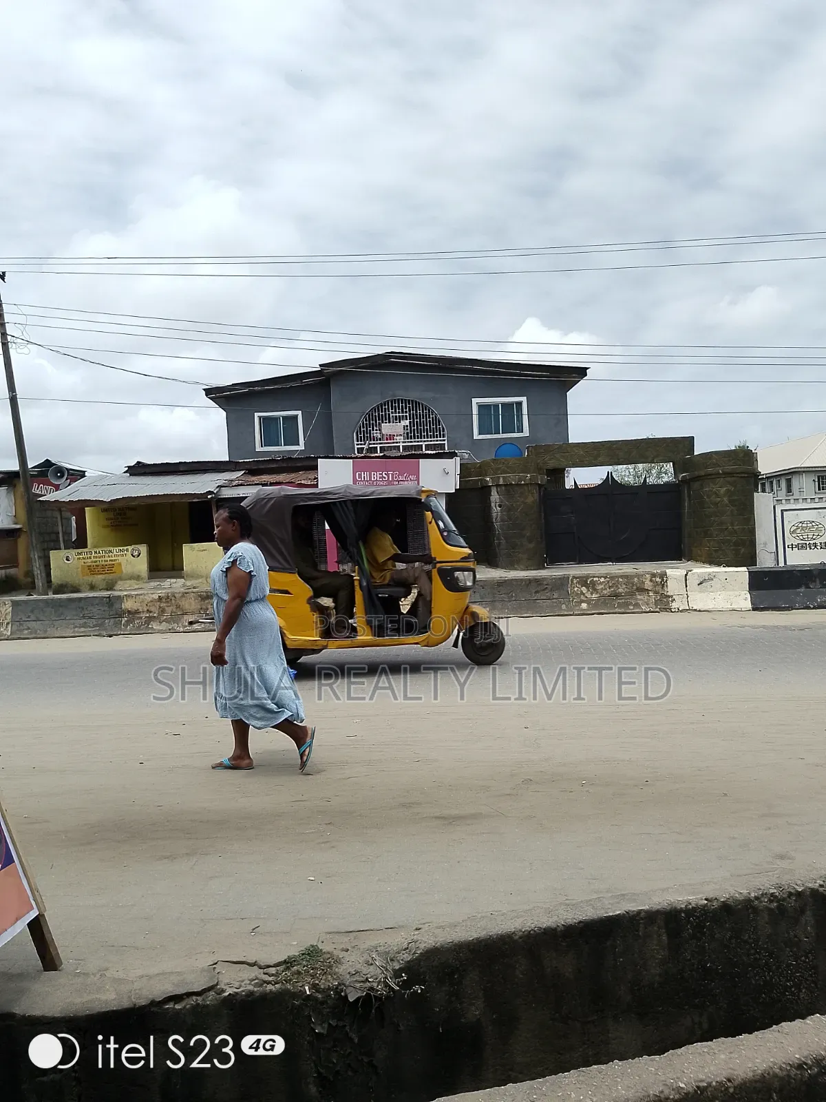 Furnished 4bdrm Duplex in Okokomaiko for sale in Okokomaiko