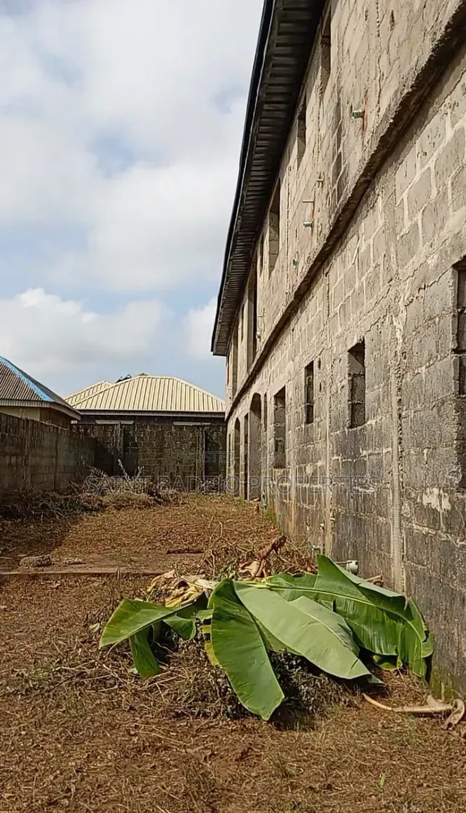 2bdrm Block of Flats in Cpi Estate, Gberigbe for sale in Gberigbe