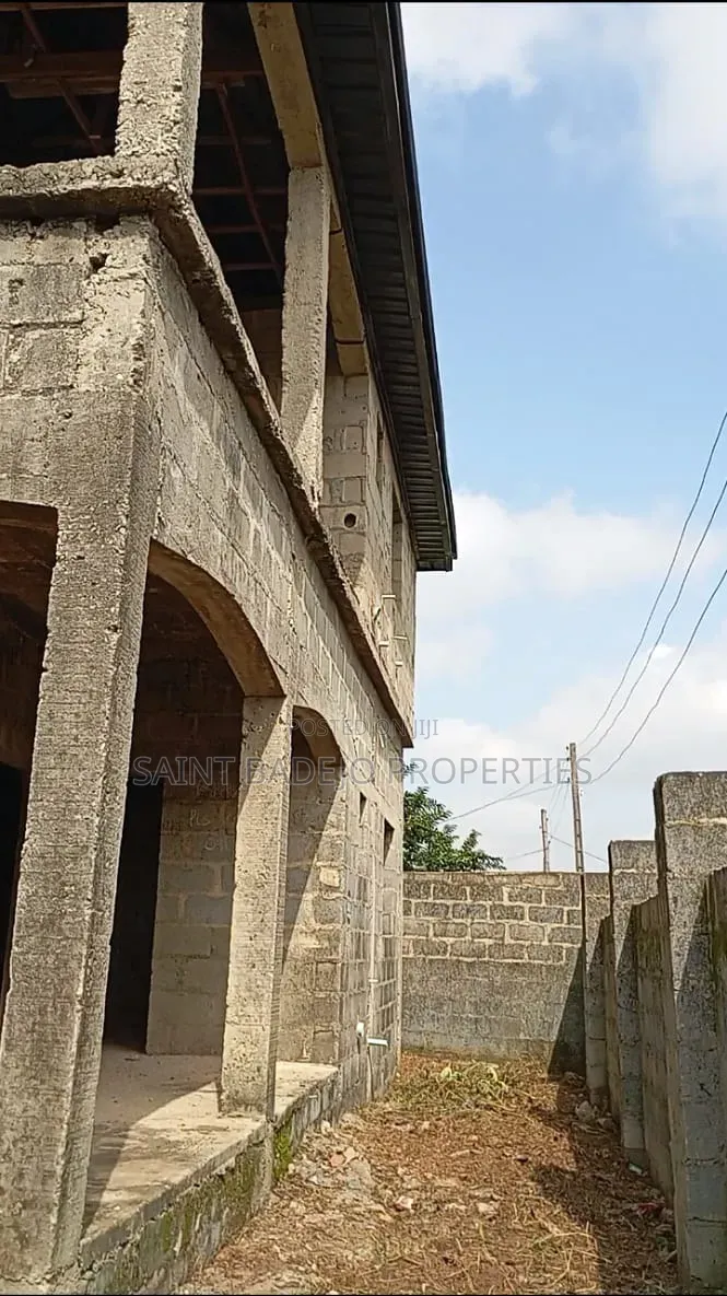 2bdrm Block of Flats in Cpi Estate, Gberigbe for sale in Gberigbe