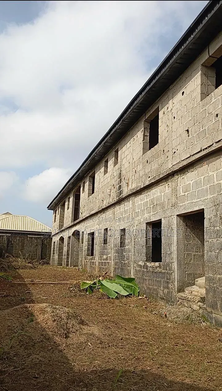 2bdrm Block of Flats in Cpi Estate, Gberigbe for sale in Gberigbe