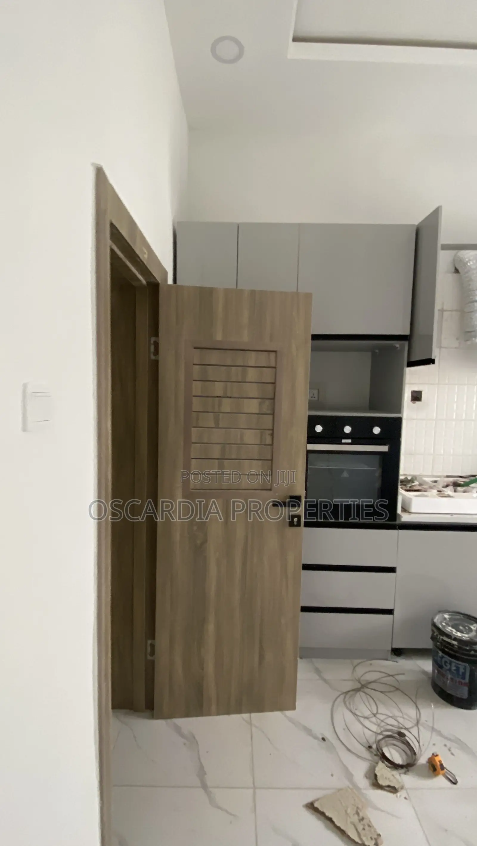 4bdrm Duplex in Ogombo for sale in Ogombo