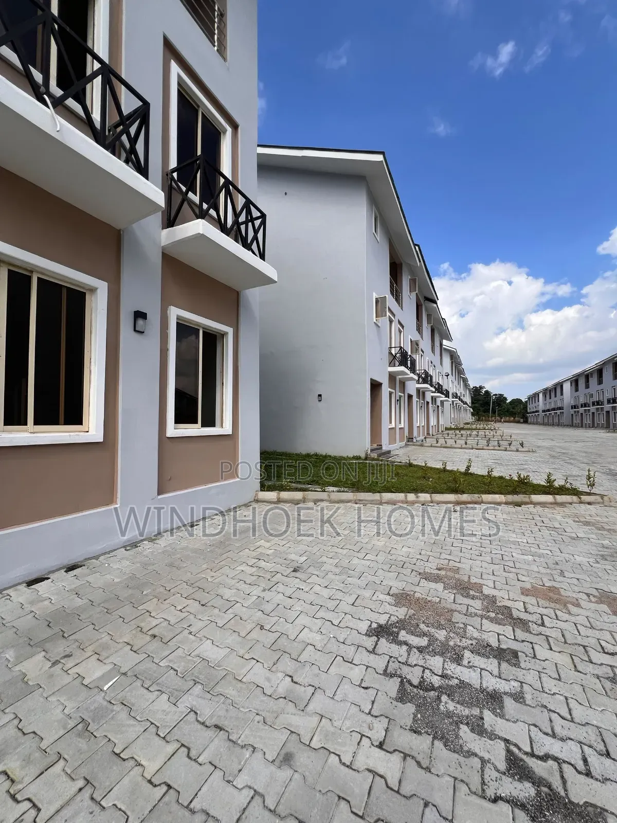 4bdrm Duplex in Durumi for sale in Durumi