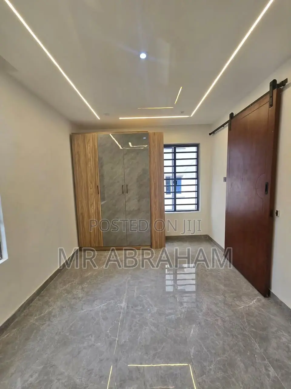 Furnished 2bdrm Apartment in Yaba, Lagos State for sale in Yaba
