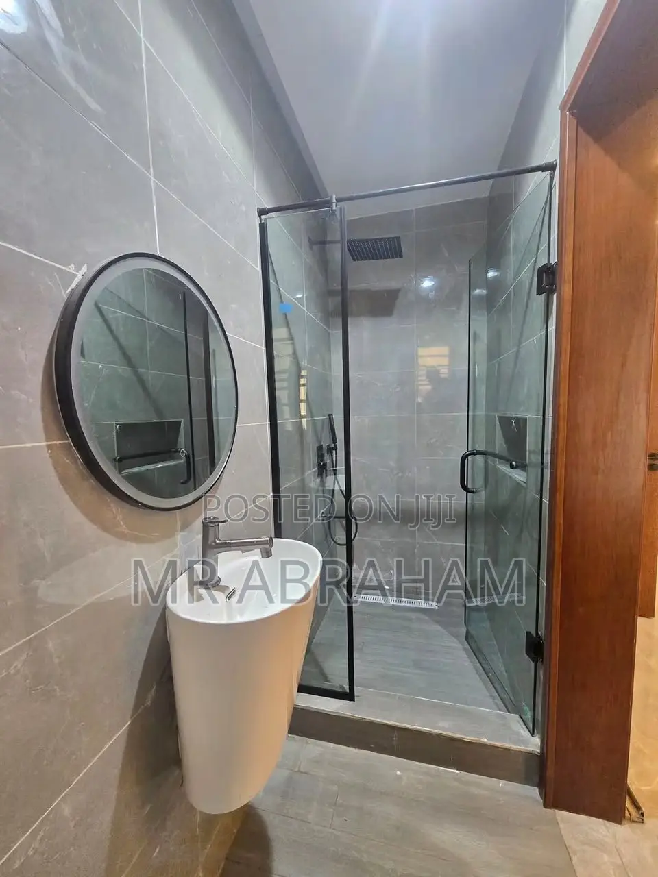 Furnished 2bdrm Apartment in Yaba, Lagos State for sale in Yaba